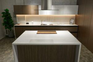 bảo quản tủ bếp MDF